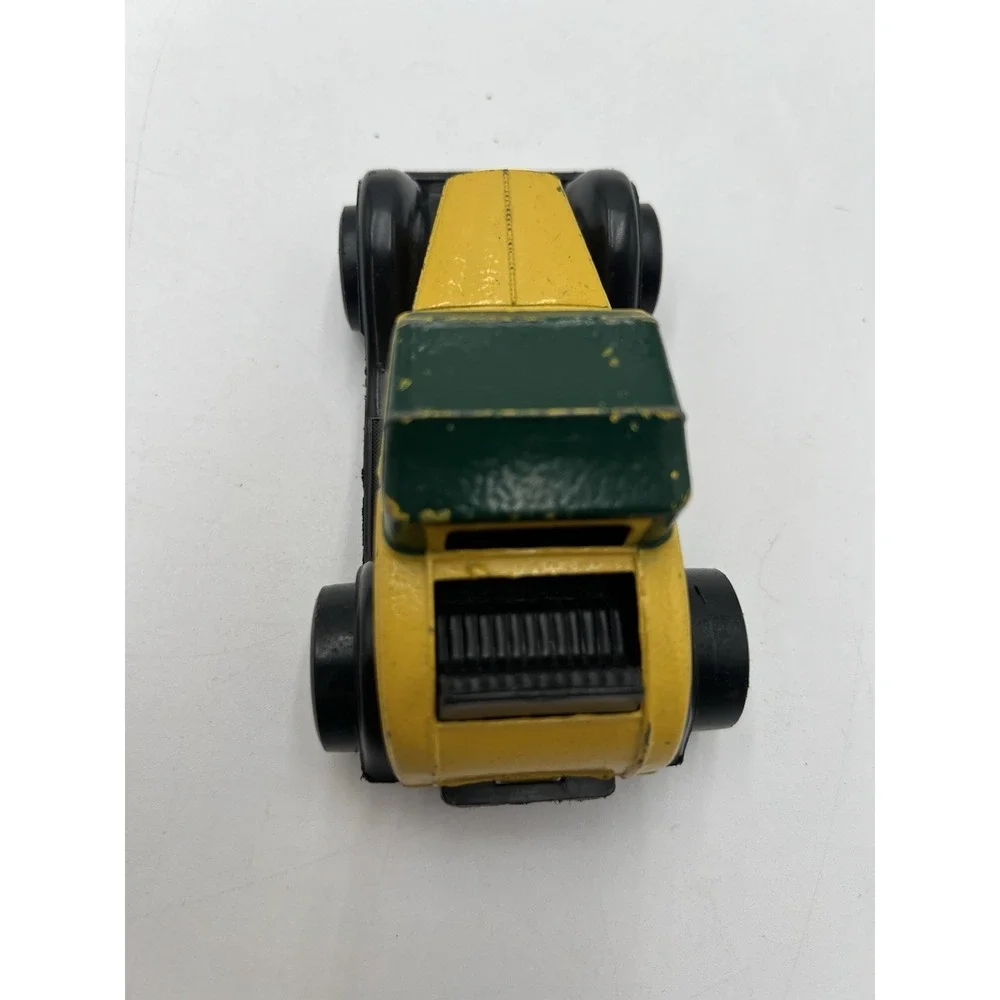 Vintage Ford Model A Roadster Yellow w/ Green Top Tootsie‎ Toy Made IN USA